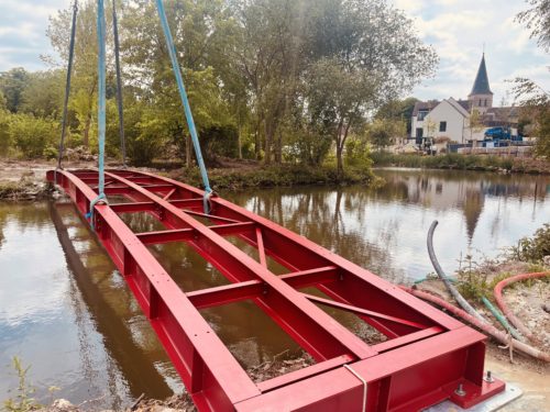 POSE DE LA PASSERELLE AU PARC DU CHÂTEAU 6